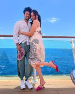 Sheen Dass Instagram - Of all the fishes in the sea “ CAUGHT YOU “. 😝😘.. LOVED ❤️
🐬☀️💕 
.
.
#rosheen #cordilacruises #lakshadweep #explore #happiness #love