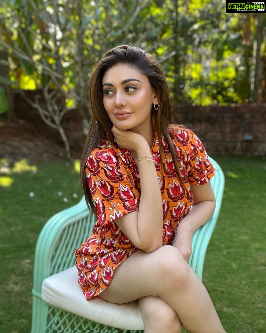 Shefali Jariwala Instagram - Healthy body… Healthy Mind… Healthy Soul …. #naturetherapy #worldhealthday . . . #getsomesunshine #healthylifestyle #naturelovers #feelinggood #loveyourself #livealittle #healthy #healthyliving #fridayvibes #weekendmood #instagood