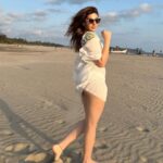 Shefali Jariwala Instagram - Beach day #photodump #beach #love . . . #beachbum #potd #sundayfunday #beachdiaries #beachlife #summer #vibes #vacaymode #chillin #relax