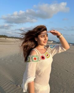 Shefali Jariwala Instagram - Beach day #photodump 
#beach #love 
.
.
.
#beachbum #potd #sundayfunday #beachdiaries #beachlife #summer #vibes #vacaymode #chillin #relax