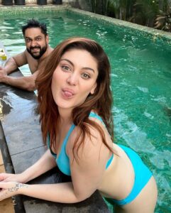 Shefali Jariwala Instagram - Summer mood 24/7…
☀️☀️🍹🍹⛱️⛱️🌊🌊
#pooltime #potd #funtimes #goodvibes #travelgram #summer #love #nomondayblues