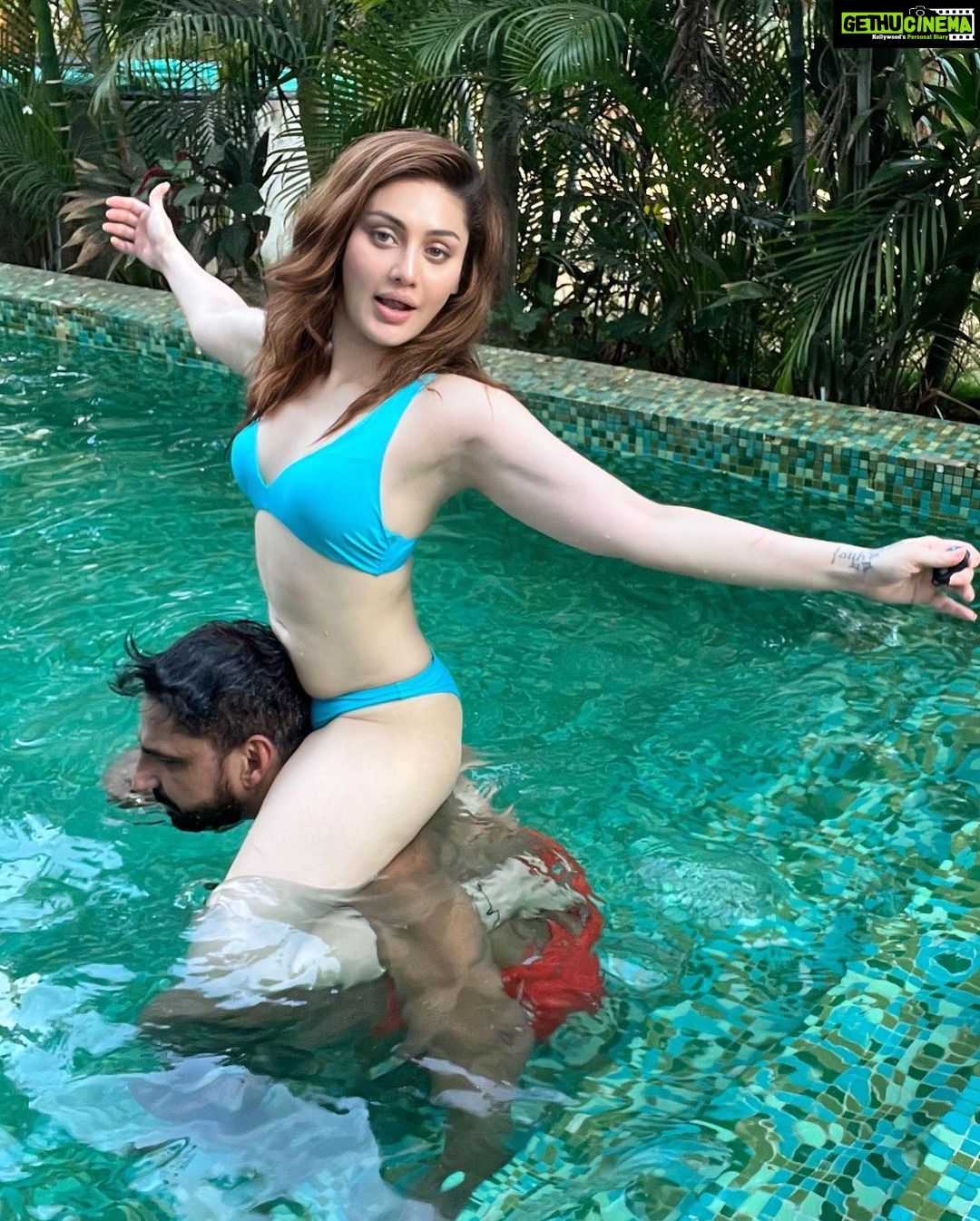Shefali Jariwala - 284K Likes - Summer mood 24/7ā¦
āļøāļøš¹š¹ā±ļøā±ļøšš
#pooltime #potd #funtimes #goodvibes #travelgram #summer #love #nomondayblues