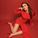 Shefali Jariwala Instagram - Fierce… #ladyinred 📸 @iam_kunalverma @makeup.yasmin @farukh.shaikh . . . #tuesday #potd #ootd #instafashion #fashion #love #photography #photoshoot #instadaily