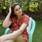 Shefali Jariwala Instagram - Healthy body… Healthy Mind… Healthy Soul …. #naturetherapy #worldhealthday . . . #getsomesunshine #healthylifestyle #naturelovers #feelinggood #loveyourself #livealittle #healthy #healthyliving #fridayvibes #weekendmood #instagood
