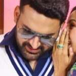 Shehnaaz Kaur Gill Instagram - Shot a very exciting episode with India’s favourite @kapilsharma! What a vibe and energy! Thank you for gracing my show… dil Se thank you! ♥️ #zwigatoon17thmarch Saree: @issadesignerstudio @dipublicrelations Earrings: @vasundharajewelry @ascend.rohank Rings: @ishhaara @ascend.rohank Heels: @eridani.in Stylist: @junni.khyriem Mua: @unaid_ansari Hair: @iamhematolani Mua assistant: @shamona_makeupandhair Saree draper: @ta.nu1002 Location: @merakiistudioz