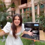 Shenaz Treasurywala Instagram - Robots / AI are now entering Indian Kitchens. Is this incredible or scary? The founder is guju and he had the idea when he missed his guju food in bangalore and couldn’t find anyone to cook his guju food as well as his mum. So, he invented this robot 🤖 Are robots going to take away all our jobs? Leave a comment with your thoughts and a heart ❤️ so I can find more stories for you ;) #robotcook #aicooks #aifood #noshrobot This one is called Nosh Robot 🤖 Look 👀 him up ;)