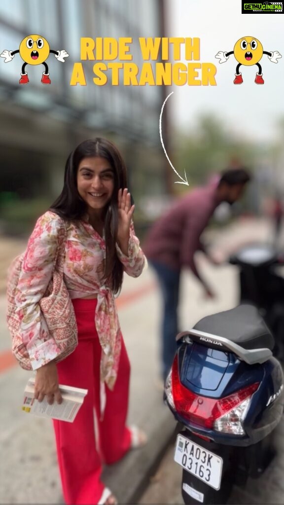 Shenaz Treasurywala Instagram - A trip to the iconic Blossoms Book House turned into a chance encounter and a fun ride across the city! So if you are not going out there, you don’t know what you are missing out on! #LivinHerStory Associate Partner @honda2wheelerin #Honda #ScooterBoleTohActiva #shortstories Bengaluru