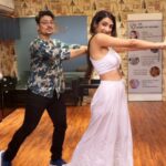 Sherlin Seth Instagram – Fun dance sesh with mumbai waale Guru, practicing the OG Bollywood style and getting there, hope you all enjoy this one !
.
.
.
.
.
.
.
.
.
.
.
.
.
.
.
.
.
#dancereels #dance #bollywooddance #sherlinseth #white #traditional #traditionalwear #foryou #forthegram #forme #viralreels #viral #explorepage #explore #tamilactress #tamilsongs #teluguactress #telugu Mumbai – मुंबई