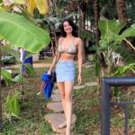 Sherlin Seth Instagram – Mountain baby, living a coastal life✨
@palmorama.goa
.
.
.
.
.
.
.
.
#goa #sherlinseth #explorepage #explore #viralpost #bikinigirl #bikini #denim #miniskirt #minimalist #tamilactress #tamil #bollywoodmovies #bollywood #forthegram #forme #foryou North Goa