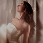 Sherlin Seth Instagram - 🕊️💫✨ . 📸 @haranish.hrf 🤍 . . . . . . . . . #sherlinseth #forthegram #foryou #forme #viralpost #whitedress #collarbone #jawline #tamilactress #tamil #bollywood #bollywoodmovies #teluguactress #telugu #goldenhour #english #beauty