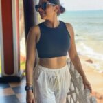 Shilpa Manjunath Instagram – Life’s a beach, and I’m here to make waves… and awkwardly adjust my goggles in every picture. 😎🏖️ Keep swiping for my hilarious quest for the perfect pic! #beachbloopers #ChicAndFit