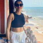 Shilpa Manjunath Instagram – Life’s a beach, and I’m here to make waves… and awkwardly adjust my goggles in every picture. 😎🏖️ Keep swiping for my hilarious quest for the perfect pic! #beachbloopers #ChicAndFit
