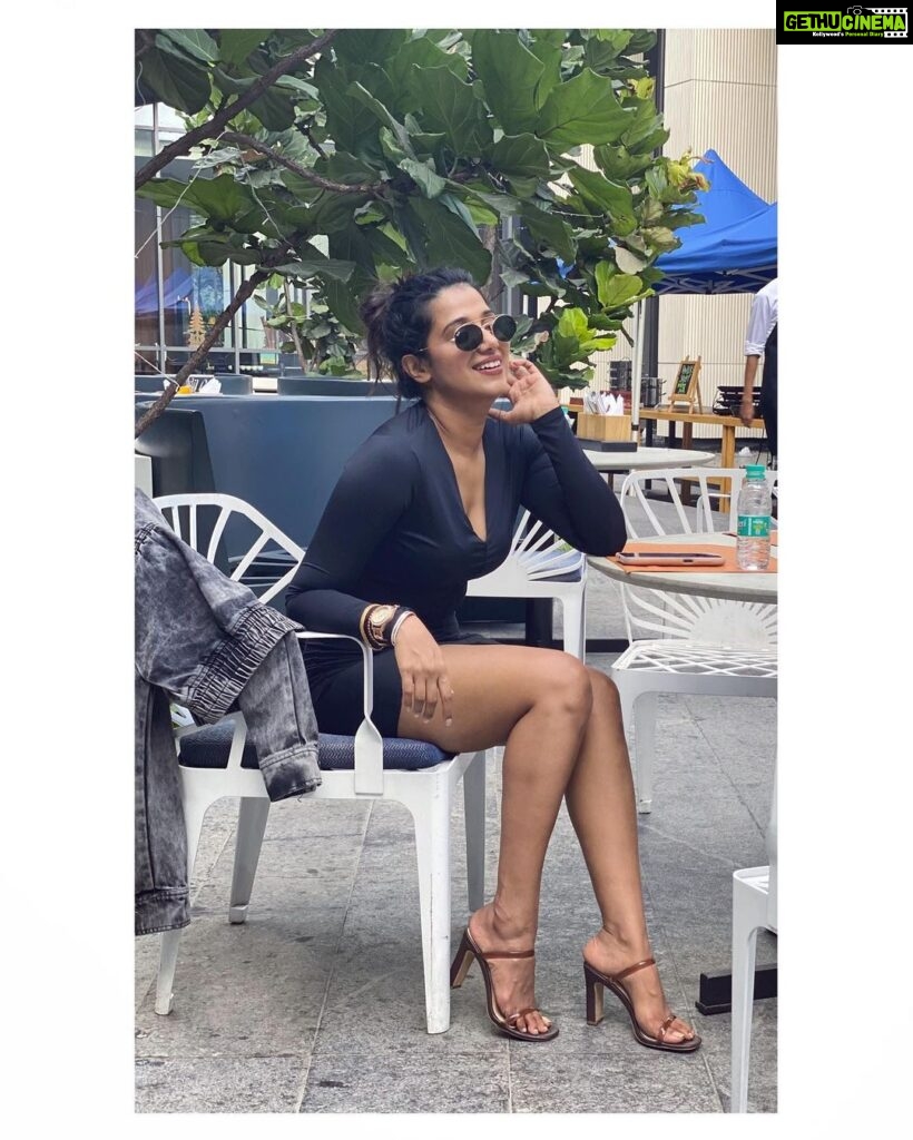 Shilpa Manjunath Instagram - Back in black 😘