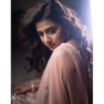 Shilpa Manjunath Instagram – 🥰

📸. @santosh_ranal_photography 
💄 @nishismakeover 
👗 @soucikabridal  @kamalrajmanickath