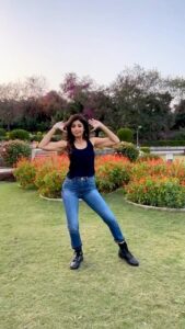 Shilpa Shetty Instagram - Chance pe Dance💃🏻🕺🏻

#TrendingSongs #reelsinstagram #shootdiaries #onlocation