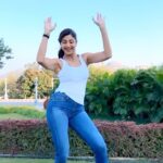Shilpa Shetty Instagram - Just movin’ it 💃🏻 #trendingsongs #reelsi̇nstagram #shootdiaries