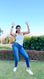 Shilpa Shetty Instagram - Just movin’ it 💃🏻

#trendingsongs #reelsi̇nstagram #shootdiaries
