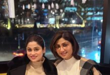 Shilpa Shetty Instagram - Sisters … means you always have back up ❤️🧚‍♀️🧿 #sistergoals #londondiaries #love #mine #sisterhood #gratitude #munkiandtunki