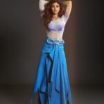 Shilpa Shetty Instagram - Insta 𝓖𝓵𝓪𝓶 💙💠 #ootn #LookOfTheDay #style #glamour #grateful #blessed
