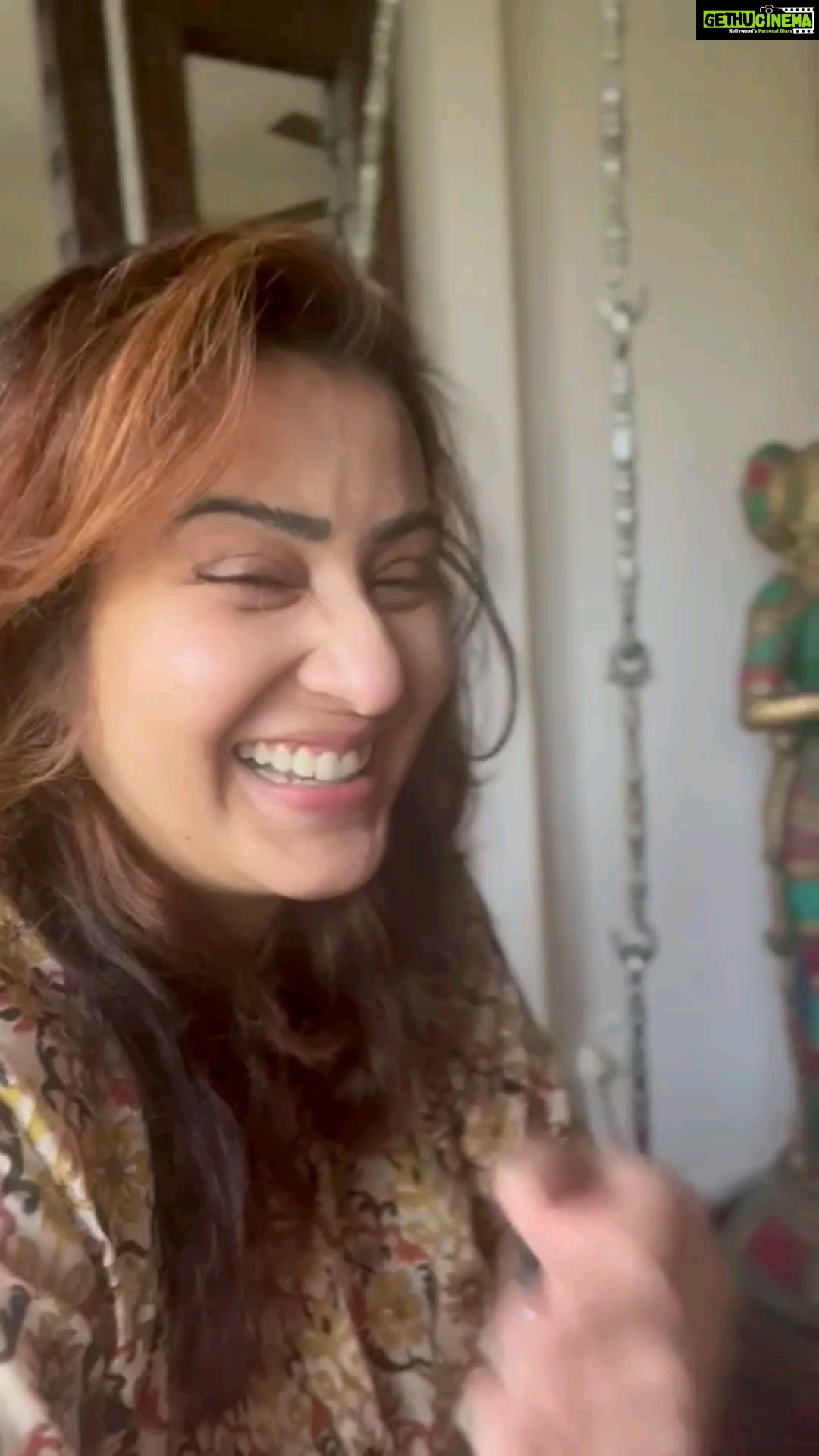 Shilpa Shinde - 63.1K Likes - @archanagautamm ko wapas laaye, bahut mazza, bahut mazza hai❤😁👍🏻
#biggboss16 #abdurozik #bb16 #archanagautam #shilpashinde #reels #trending #instareels #sunday #entertainment #sundayfunday #funtimes #reelsinstagram