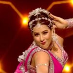 Shilpa Shinde Instagram – Shilpa karengi aaj apne thumke se aapke dil par vaar💘
Dekhiye #JhalakDikhhlaJaa aaj raat 8 baje, sirf #Colors par.
Anytime on @voot
@shilpa_shinde_official