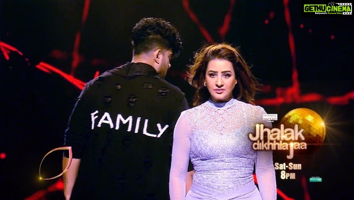 Shilpa Shinde - 93.6K Likes - Iss weekend dekhenge aap kaise Shilpa ne kiya dance se apne emotions ko express😓😢
Dekhiye #JhalakDikhhlaJaa har Sat-Sun, raat 8 baje, sirf #Colors par.
Anytime on @voot
@patanjalidantkanti1
@shilpa_shinde_official