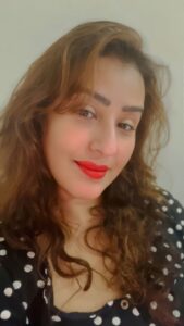 Shilpa Shinde Instagram - My version🙈🤪

#Funtimes #reelsinsta #reels #IsmeTeraGhata #teraghata #friday #fridaymood #reelsinsta #shilpashinde #funnyreels  #trendingreels #funnyvideos