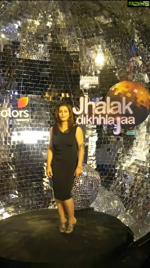 Shilpa Shinde Instagram - Thanks to all for your love and support❤️Keep showering your love🤗 Jhalak Dikhhla Jaa har Sat, Sun Raat 8 baje se @colorstv par #JhalakDikhhlaJaa10 #JDJ #JDJ10 #shilpashinde #trendingreels #reelsinsta #viralvideos #reels #trendingreels #wednesday #wednesdaymood #trending