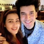 Shilpa Shinde Instagram – It’s about last night🎉
Happy Birthday @mr_faisu_07🎂💕

Jab  hum kisi ko pasand karte hain aur phir jab personally unko milte hain toh uss time ki feelings kya  hoti hai..I can relate as a fan after meeting you all..
love to all😍❤

@nishantbhat85
@pratiksehajpal
@paras_kalnawat 
@munawar.faruqui
@rajivadatia
@nishchal08
@deepti_n
@pratikutekar.official

#JhalakDikhhlaJaa
#JhalakDikhhlaJaa10 #faisalshaikh #birthdaybash #shilpashinde #nishantbhat #pratiksehajpal #paraskalnawat #munawarfaruqui #funtimes