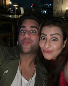 Shilpa Shinde Instagram - It's about last night🎉 Happy Birthday @mr_faisu_07🎂💕 Jab hum kisi ko pasand karte hain aur phir jab personally unko milte hain toh uss time ki feelings kya hoti hai..I can relate as a fan after meeting you all.. love to all😍❤ @nishantbhat85 @pratiksehajpal @paras_kalnawat @munawar.faruqui @rajivadatia @nishchal08 @deepti_n @pratikutekar.official #JhalakDikhhlaJaa #JhalakDikhhlaJaa10 #faisalshaikh #birthdaybash #shilpashinde #nishantbhat #pratiksehajpal #paraskalnawat #munawarfaruqui #funtimes