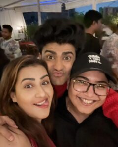 Shilpa Shinde Instagram - It's about last night🎉
Happy Birthday @mr_faisu_07🎂💕

Jab  hum kisi ko pasand karte hain aur phir jab personally unko milte hain toh uss time ki feelings kya  hoti hai..I can relate as a fan after meeting you all..
love to all😍❤

@nishantbhat85
@pratiksehajpal
@paras_kalnawat 
@munawar.faruqui
@rajivadatia
@nishchal08
@deepti_n
@pratikutekar.official

#JhalakDikhhlaJaa
#JhalakDikhhlaJaa10 #faisalshaikh #birthdaybash #shilpashinde #nishantbhat #pratiksehajpal #paraskalnawat #munawarfaruqui #funtimes