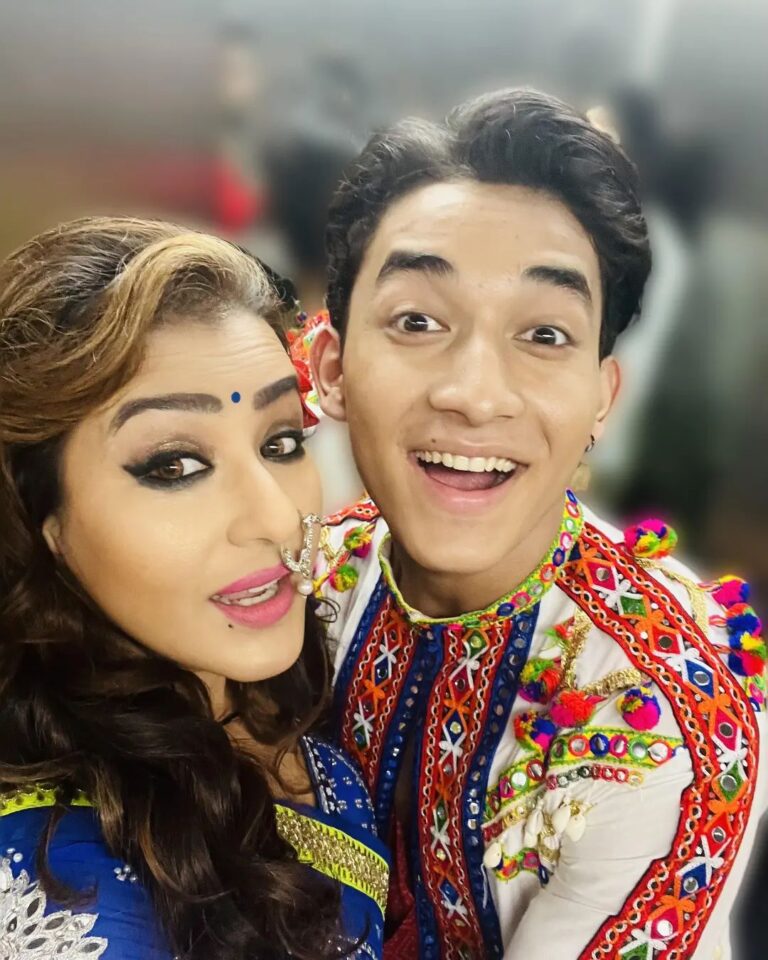 Shilpa Shinde Instagram - With cutest @theakashthapa ❤🤗 #JhalakDikhhlaaJaa #JhalakDikhhlaJaa10 #JDJ #JDJ10 #shilpashinde #wednesday #wednesdaymood