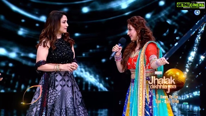 Shilpa Shinde - 41K Likes - Jhalak ke manch par apne jalwe dikhaane ke liye bekaraar, Shilpa Shinde ko dekhne ka aapko nahi karna padega ab intezaar. 🎊
Dekhiye #JhalakDikhhlaJaa 3rd September se Sat-Sun, Raat 8 baje, sirf #Colors par.
@patanjalidantkanti1
@shilpa_shinde_official