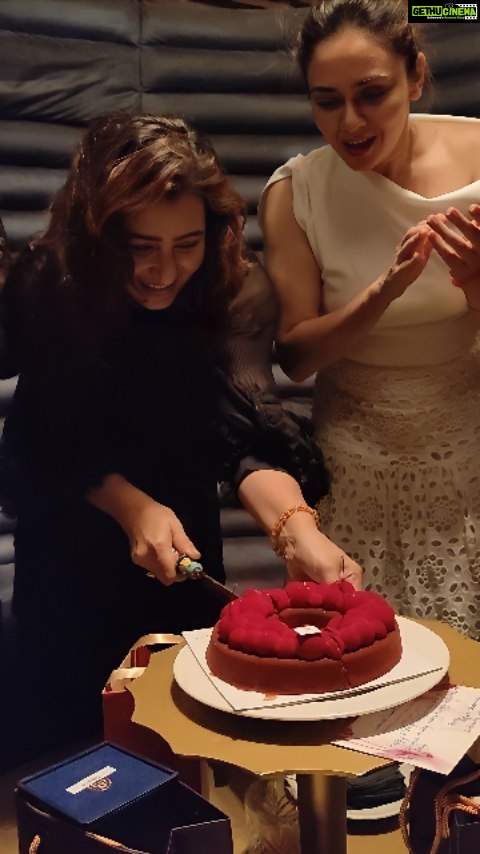 Shilpa Shinde - 30.6K Likes - Jhalak of my cake cutting celebration.. 🎂💃🥳🥳
Had a great time celebrating my birthday with all lovely friends..❤
Never had this kind of birthday celebration till date.. 💕
Thoroughly enjoyed.. Thanks for making it super special.❤❤
@niasharma90 @nititaylor @paraskalnawat @amrutakhanvilkar @zkalra @nishchal08 @ashutoshshindephotography @trupti.patel.a.shinde @theakashthapa @mr.tanujraj
@hardik_rana15 @deepti_n @suchitraswant16 @mastanasangare @pratikutekar.official @iam_mannugiri
#birthdayparty #birthdaycelebration #blessed #grateful #shilpashinde #niasharma #nititaylor #amrutakhanvilkar #paraskalnawat #JDJ #JhalakDikhhlaJaa #jhalakdikhhlajaa10 #trendingreels #funtimes