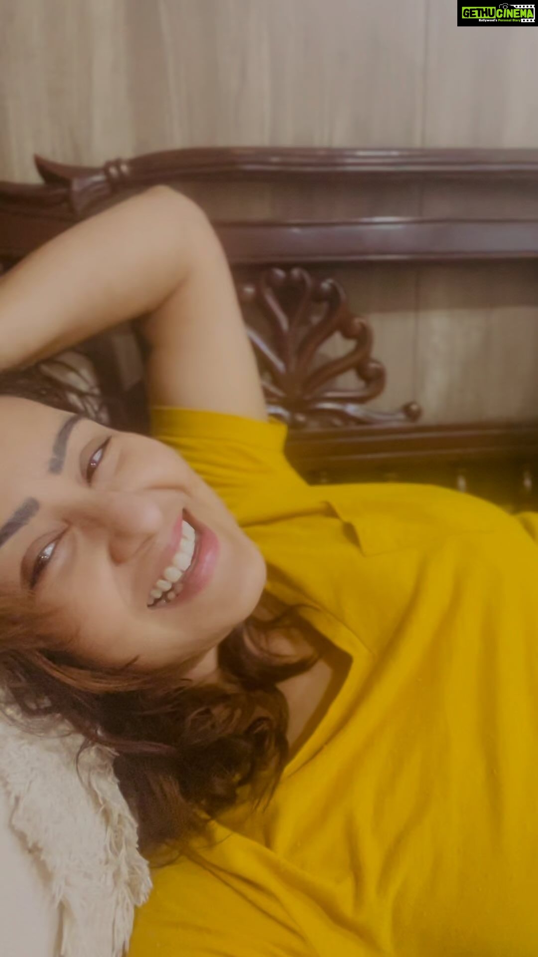 Shilpa Shinde - 19.6K Likes - Aap sabko Gantantra Divas aur Basant Panchami ki hardik shubhkamnayein 🤗
#happyrepublicday2023 #republicday #basantpanchami #holiday #instareels #funtimes #ShilpaShinde #trending #comedy #explorepage #thursday #maddamsir #thursdayvibes #trendingreels #tarakmehtakaultachashma #dilipjoshi