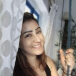 Shilpa Shinde Instagram - Shayad mere chahane walon ke liye mera muskurana hi kafi hai💖✨ Have a great Sunday 🤗 #sundayvibes #laugh #sundaymood☀️ #smile #mood