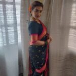 Shilpa Shinde Instagram – Jai Maharashtra 🧡

#saree #sareelove #thursdayvibes #ndstudio #mahautsav2022  #shilpashinde #karjat #morningvibes