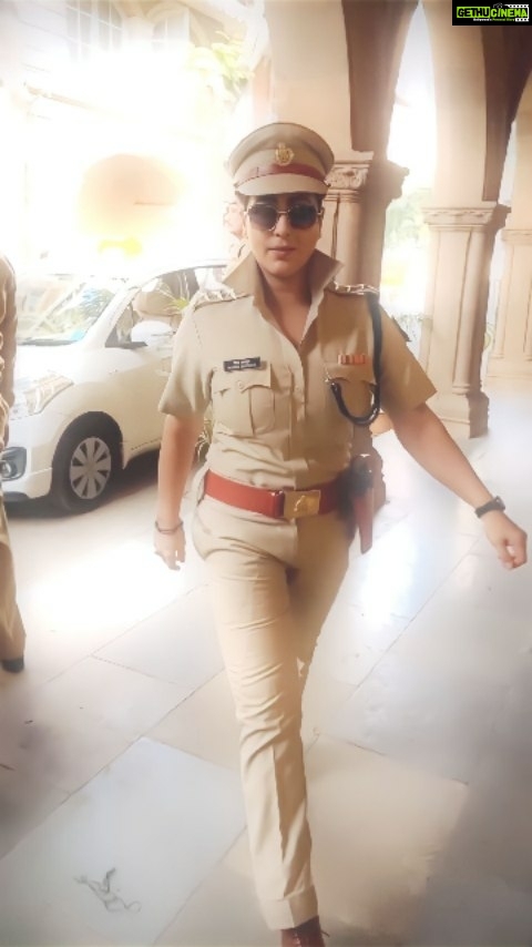 Shilpa Shinde Instagram - Aali re aali Shinde aali 💃🏻😎 #ACPNainaMathur😎 Dekhiye #MaddamSir - Kuch Baat Hai Kyunki Jazbaat Hai, Mon-Sat har raat 10 baje, sirf @sonysab par. #MaddamSirOnSonySAB #policeofficer #Police #shilpashinde #reels #trending #instareels #tuesday #entertainment #funtimes #reelsinstagram #reelsvideo