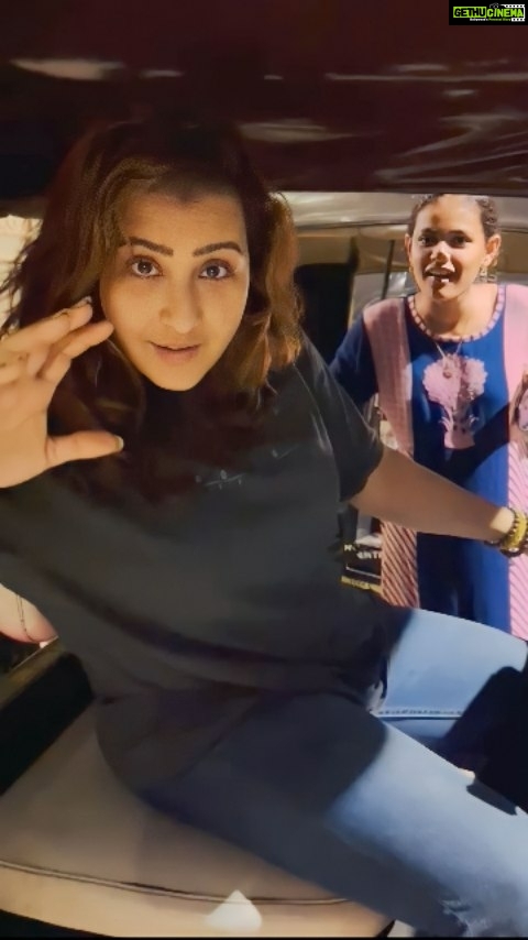 Shilpa Shinde Instagram - Mumbai ke auto-rickshaw wale ka attitude😌🤪 @riddhit186 #shilpashinde #reels #trending #instareels #tuesdaymood #mumbai #entertainment #tuesday #funtimes #funnyreels #reelsinstagram #masti #funnyvideos #mumbaikar #autorickshaw