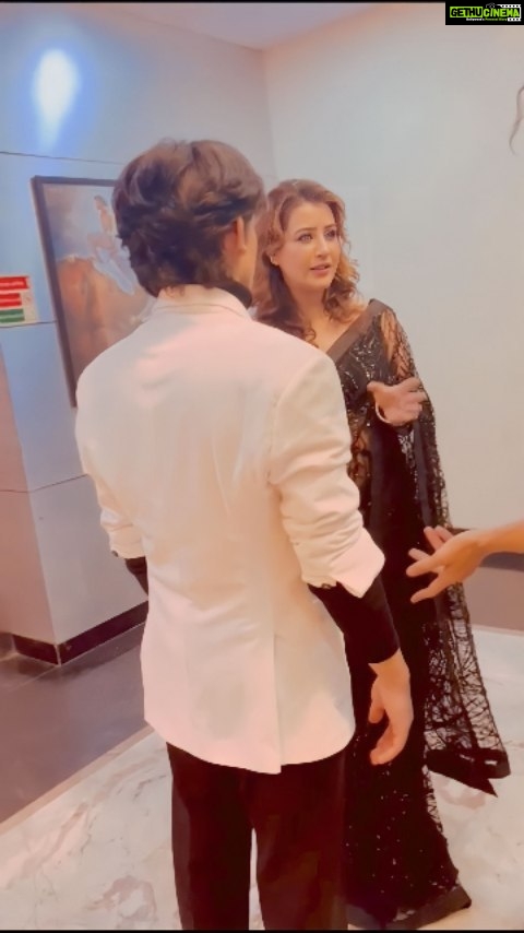 Shilpa Shinde Instagram - Thukraye gaye contestants ab 3 judge bnke decide kar rahe yaha ki winner kaun hoga humara🤣🤣 Do watch #JhalakDikhhlaJaa finale tonight at 8 pm on @colorstv #JhalakDikhhlaJaa #JhalakDikhhlaJaa10 #JDJ #JDJ10 #ShilpaShinde #reelsinstagram #reelitfeelit #funtimes #instareels