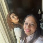 Shilpa Shinde Instagram – 💛🤍

#shilpashinde #goodmorning #funtimes #enjoy #picoftheday #mondayvibes #monday Jaipur PinkCity