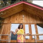 Shiny Dixit Instagram - life is as simple as we want it to be ✌️✌️ wearing @aace_official 📸 @artofaamir location @the_treehouse_jibhi Tandi, Himachal Pradesh, India
