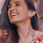 Shiny Doshi Instagram - - adding sparkle on your insta feed 🤌❤️💫 ~ @shinydoshi15 @shinydoshi15 ~ 🏷️ #shinydoshi #sheenloveshiny #shinians // #model #actress #beautiful #santoorgirl #saraswatichandra #sarojinieknayipehal #bahuhamarirajnikant #jamairaja #khatronkekhiladi #dilhitohhai #boxcricketleague #laalishq #shrimadbhagwatmahapuran #aliflaila #ratrikeyatri #pandyastore #navratriekadbhututsav #ravivaarwithstarparivaar #terimeridoriyaann // #reels #trendingreels #viral #viralreels #trendingsongs #explore #explorepage //
