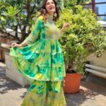 Shiny Doshi Instagram - How much is too much green? Confused? Go green this summer!!!! Wearing @nehamtaonline Styling @styling.your.soul Brand PR @lmaoanshi #keepingitcool #green #indianwear #indianoutfit #traditionalwear #salwarsuits #sharara #shinydoshi