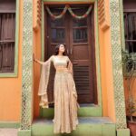 Shiny Doshi Instagram – “A radiant vision in traditional Indian attire, she exudes timeless beauty and pure joy.” 
#dhara 
#pandyastore 
Outfit by @desai6343 Dadasaheb Phalke Chitranagari FILMCITY Goregaon East Mumbai