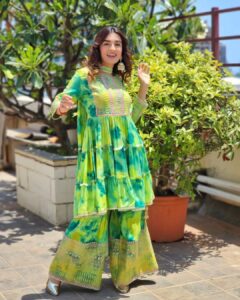Shiny Doshi Instagram - How much is too much green?
Confused? 
Go green this summer!!!!

Wearing @nehamtaonline 
Styling @styling.your.soul 
Brand PR @lmaoanshi 

#keepingitcool #green #indianwear #indianoutfit #traditionalwear #salwarsuits #sharara #shinydoshi