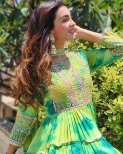 Shiny Doshi Instagram - How much is too much green?
Confused? 
Go green this summer!!!!

Wearing @nehamtaonline 
Styling @styling.your.soul 
Brand PR @lmaoanshi 

#keepingitcool #green #indianwear #indianoutfit #traditionalwear #salwarsuits #sharara #shinydoshi
