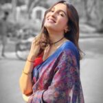 Shiny Doshi Instagram - ❤️ DHARA ❤️ #pandyastore#dhara#bts#indiantelevision#saree #indianoutfit #desigirl #sareelove#ethnicwear#ethnicfashion #loveforindianwear #indianwear #shinydoshi