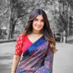 Shiny Doshi Instagram - ❤️ DHARA ❤️ #pandyastore#dhara#bts#indiantelevision#saree #indianoutfit #desigirl #sareelove#ethnicwear#ethnicfashion #loveforindianwear #indianwear #shinydoshi