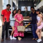 Shivangi Joshi Instagram – Welcoming a new addition to the family..🫶🏻🥹🤍✨

@autohangar 
@yashakayp Mumbai – मुंबई